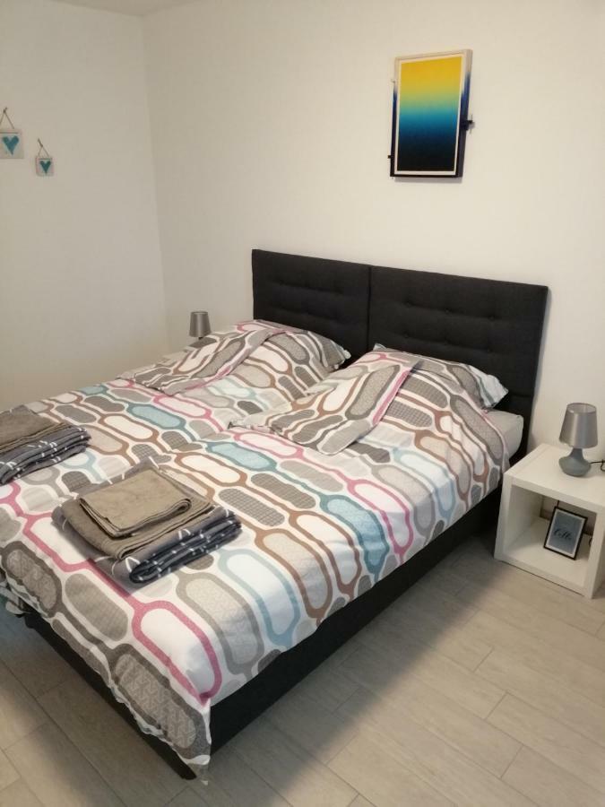 PUY Studio Apartment Mila מראה חיצוני תמונה