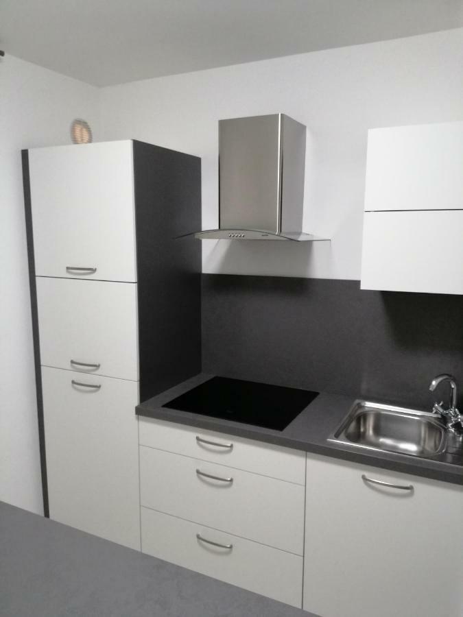 PUY Studio Apartment Mila מראה חיצוני תמונה