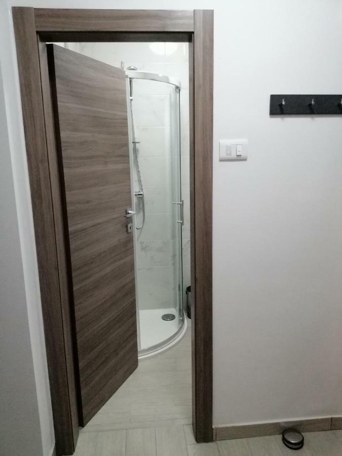PUY Studio Apartment Mila מראה חיצוני תמונה