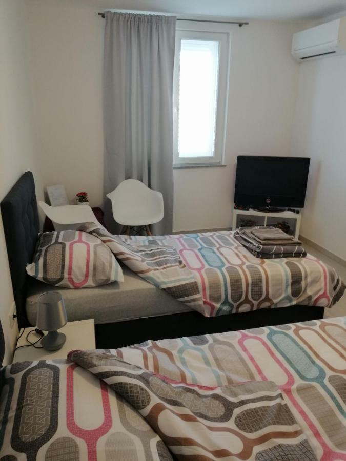 PUY Studio Apartment Mila מראה חיצוני תמונה